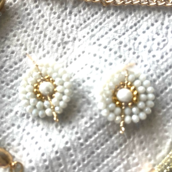 Jewery - Picture 2 of 3